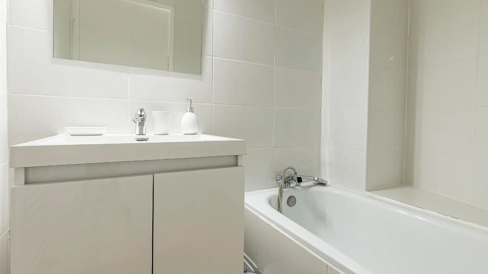 Bright And Charming Studio Next To The Tram Toulouse Apartmán