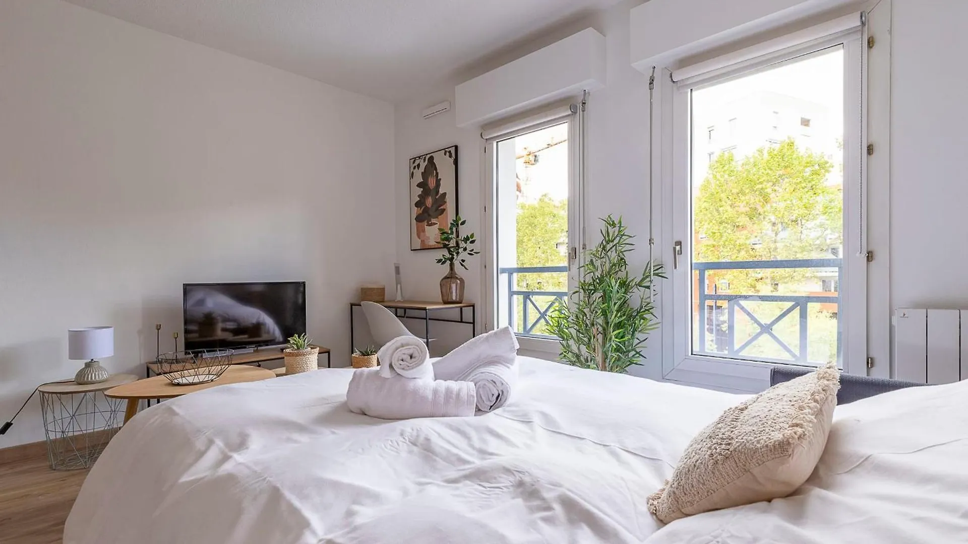 Bright And Charming Studio Next To The Tram Toulouse 0*,  Francie